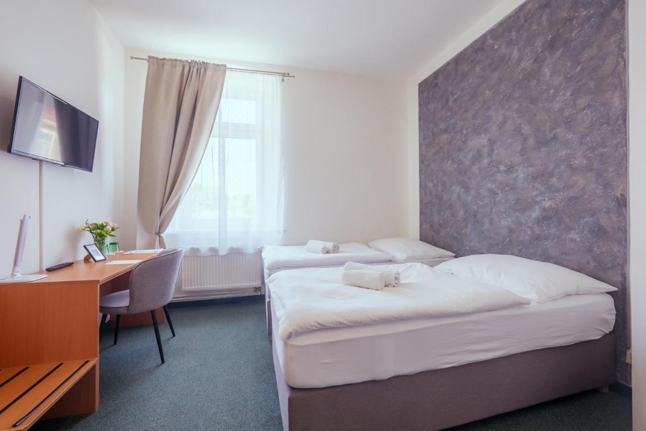 Hotel Národní dům Podbořany Exterior foto